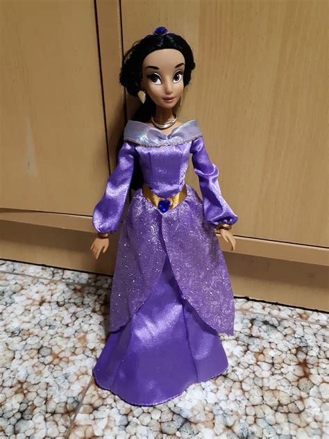 Disney Store Jasmine Singing Doll, Hobbies & Toys, Toys & Games on