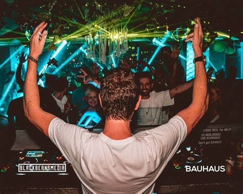 15+ Best Clubs In Houston (2024 Edition)