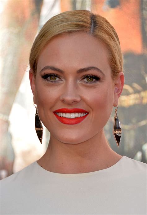 Peta Murgatroyd Pictures (19 Images)