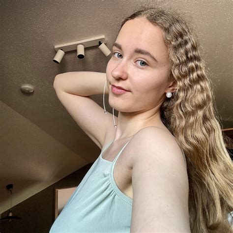 POV: You are my best friend & I greet you | flowina paradise | Facebook