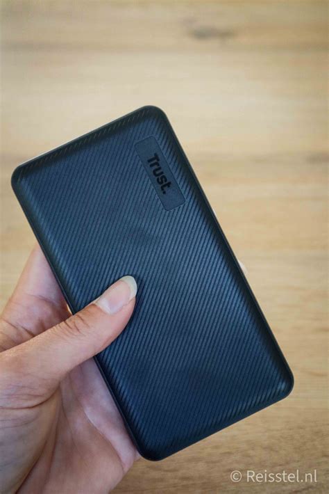 Review Powerbank En Telefoonhoesje Voor Op Reis | GSMpunt.nl