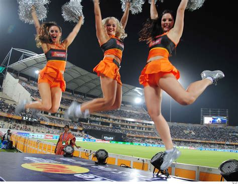 17 Hot & Sexy Photos of IPL Cheerleaders & Cheergirls | Cricket IPL