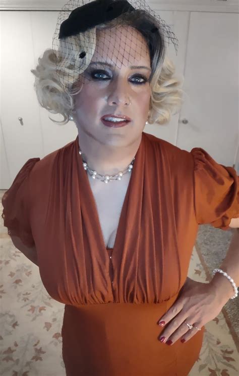 Retro vintage housewife looks : r/crossdressing