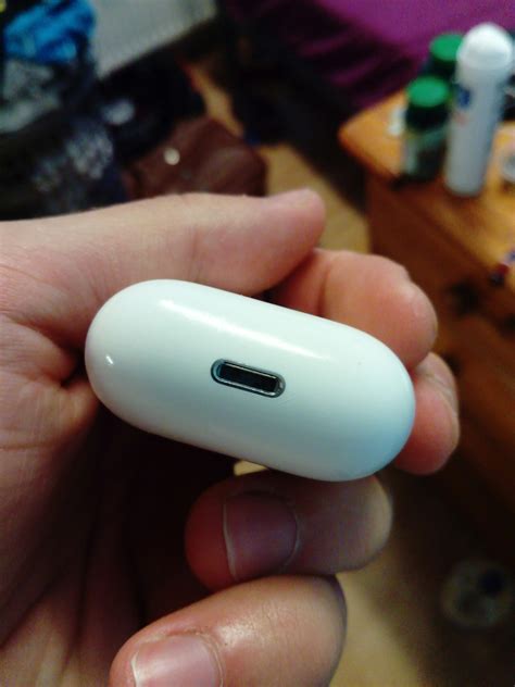Apple AIRPODS CHARGER, SWAP in HA3 Harrow für 45,00 £ zum Verkauf