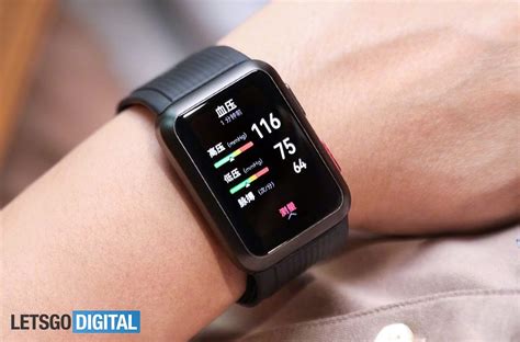 Умные часы Huawei Watch D смогут измерять артериальное давление и ...
