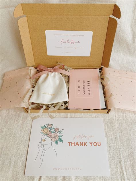 Jewelry Packaging Ideas: How to Package Jewelry for Small Business ...