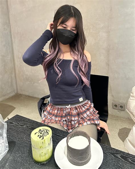 amie 慧艳 | i’m ready to be scouted as a kpop idol now 🫡🫡 who want me 😁☝🏼