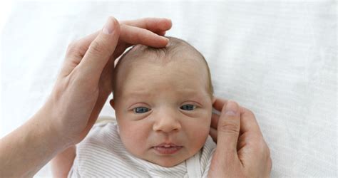 Родничок у новорожденного: в каких случаях нужно срочно обратиться к ...