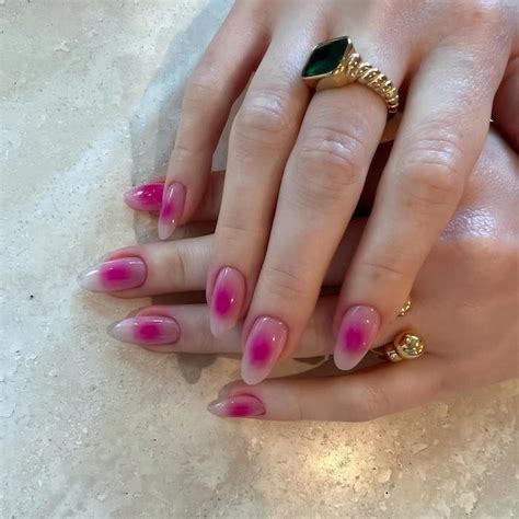 These Manicure Trends Will Dominate Fall 2023 | Who What Wear