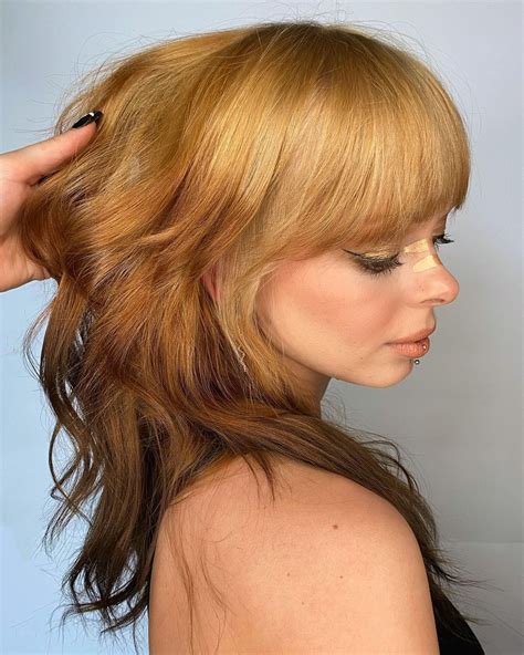 30 Striking Reverse Ombre Hair Ideas for a Trendy Look - Hairstylery