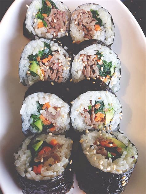 Hello! (lovesouthkorea: Bulgogi Kimbap by joorijulie)