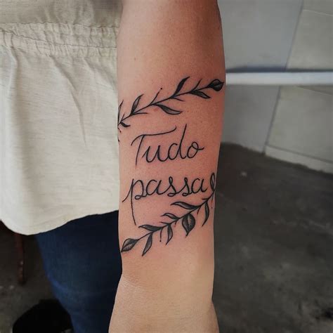 Tatuagem Tudo Passa - Tatuagem tudo passa: 80 ideias para usar como inspiração