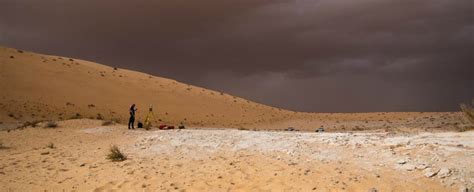 A Finger Bone From Saudi Arabia Just Became The Earliest Evidence of ...