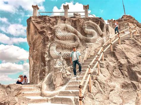 tebing breksi gambar lokasi rute sejarah harga tiket