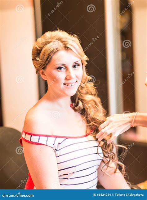 hair stylist for wedding 10