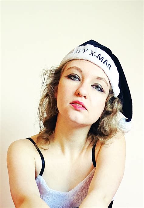 TW Pornstars - 🔞 Lyna Jade 👑. Twitter. La seizième photo en Mère Noël