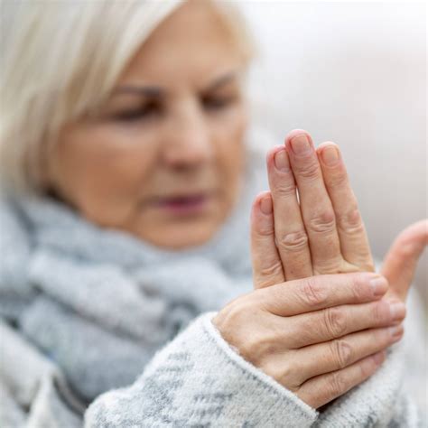 Arthritis in Cold Weather: Why It Hurts More and How to Find Relief