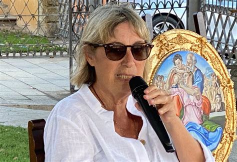 Rossana Copez: "Ho lottato per non essere 'moglie di', oggi scrivo la ...