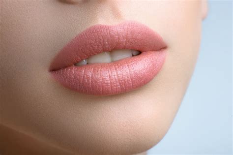 tips  healthy  attractive lips cutis laser clinics singapore