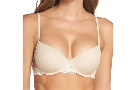 Best push up bra to enhance the appearance of the breasts