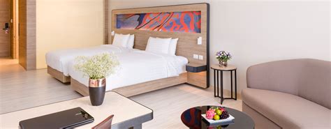 Best Hotel Phuket Town | Rooms and Suite | Novotel Phuket Phokeethra