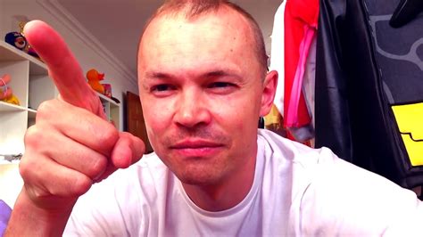 Игра в Прятки в нашем доме - YouTube