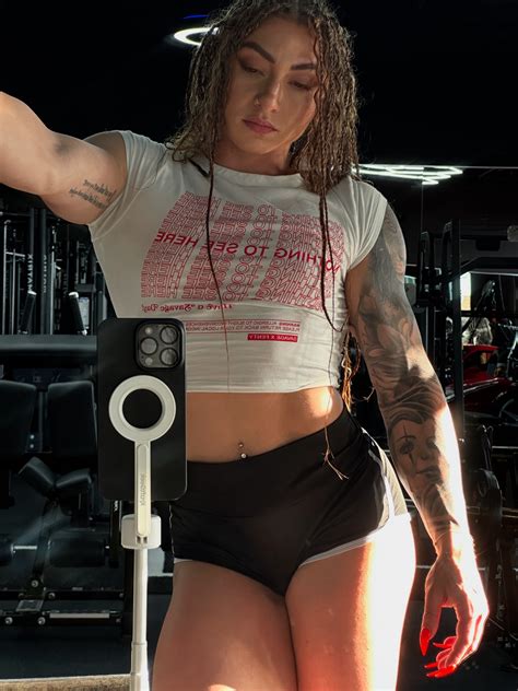 𝒩𝒶𝓉𝒽𝒶𝓁𝒾𝑒 𝒩𝒾𝒸𝒽𝑜𝓁𝓈 | You’re insecure. That’s why you’re not where you