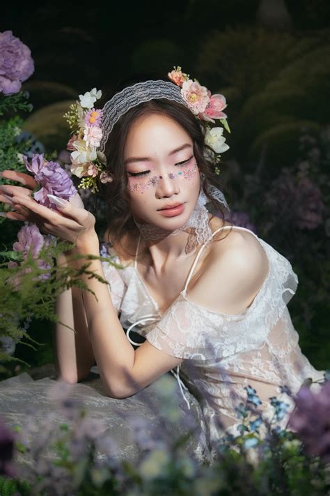 300.000+ Foto Model+indonesia+bugil Terbaik · Unduh Gratis 100% · Foto