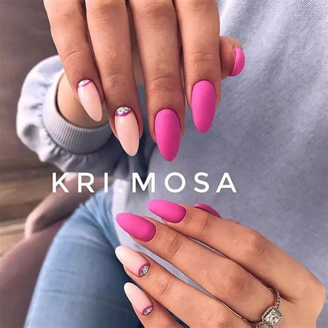 50 ярких идей маникюра для ногтей разной формы | Matte nails design ...