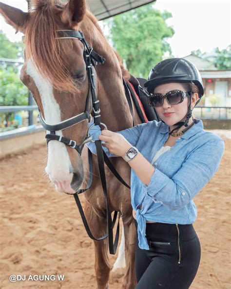 tafsir mimpi naik kuda putih 5