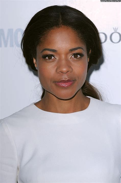 Naomie Harris Celebrity Beautiful Babe Posing Hot