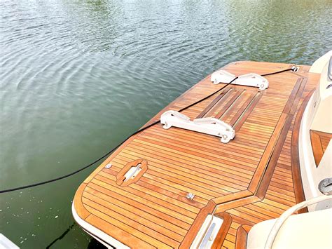 2018 Carver C52 Motor Yachts for sale - YachtWorld