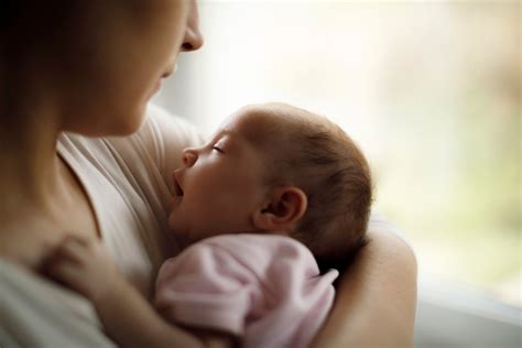 Почему у дочки не зарос большой родничок, и еще два вопроса педиатру ...