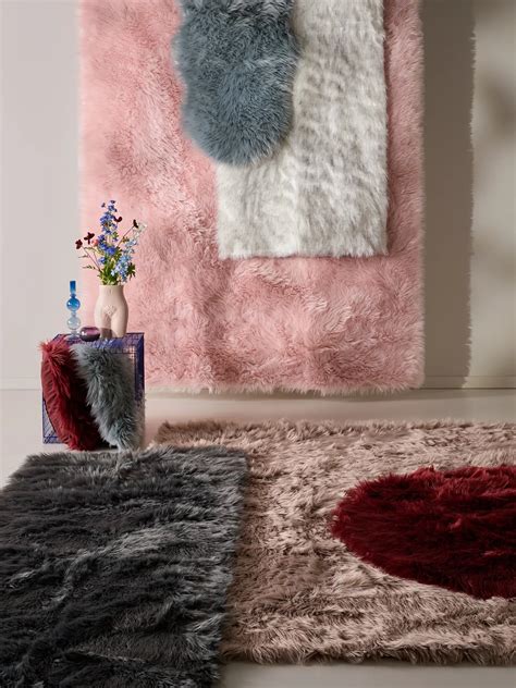 Discover Nanuk White in various sizes