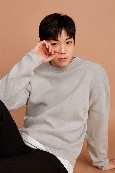 Model: Lee | MMG Models