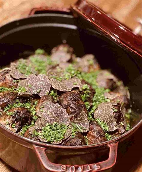 Top 9 Paris Restaurants Popular NOW (Foodie's Favorites)