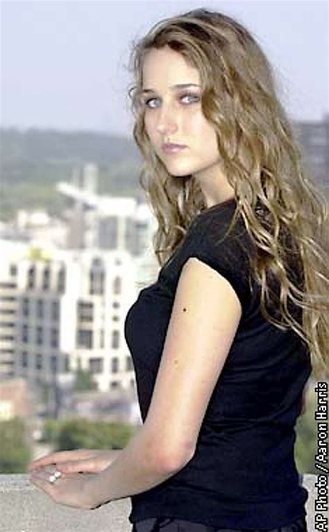 naked leelee sobieski 4