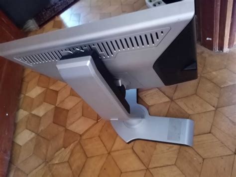 Monitor Del 44 cm przekątna Warszawa Mokotów • OLX.pl