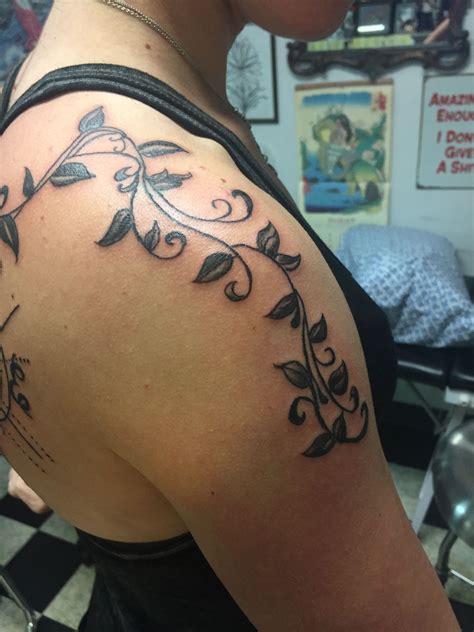 Shoulder Vine Tattoos - Printable Calendars AT A GLANCE