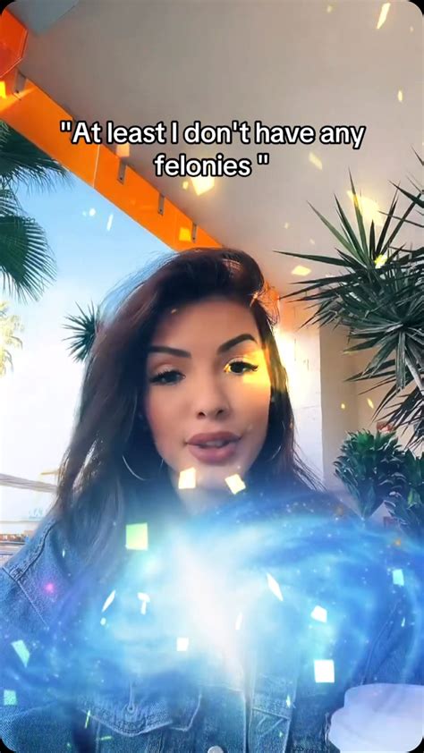 AnniGrc 🥤🇲🇽 | A whole circus 🎪 | Instagram