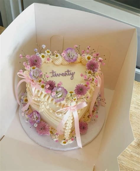 pin  alnuaimitala  quick saves creative birthday cakes vintage