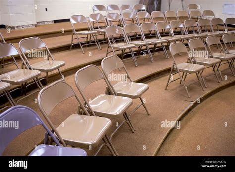 High School Classroom, USA Chairs in a row Stock Photo - Alamy