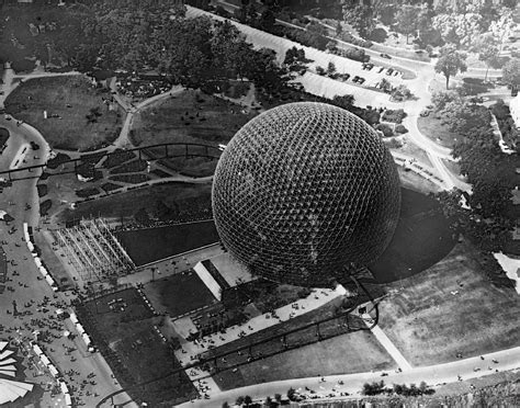 Vue aérienne du pavillon des États-Unis / Non identifié . - septembre ...