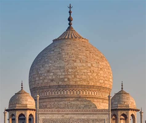 Close Up Taj Mahal Dome, Agra, India Stock Photo - Image of back ...