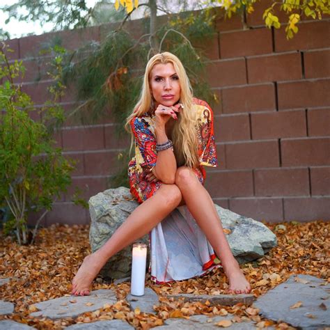 How to achieve Self-Mastery by avoiding distractions. – Andrea Cox