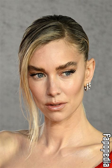 Vanessa Kirby Nude Leaks - Photo #3146890 - Fapopedia