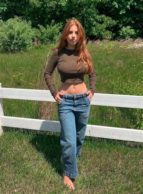 30+ Sexy Redheads Captivating With Their Beauty – Barnorama