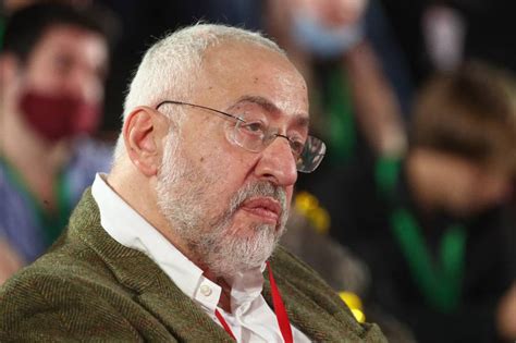 Mash: Журналист Сванидзе находится в реанимации в крайне тяжёлом состоянии