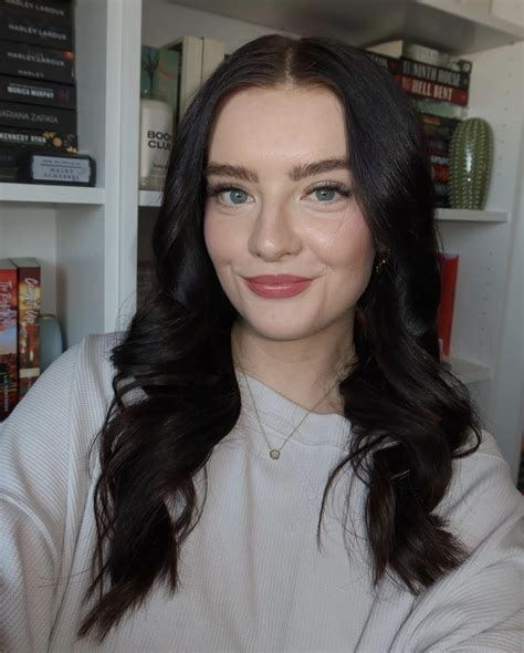 The Beautiful Haley Scherbel (HaleyJean ASMR) : r/MoreSexyASMRGirls
