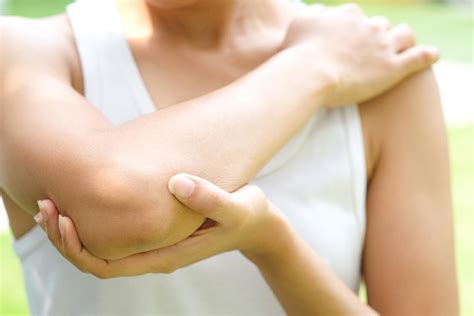 Common causes and treatments for elbow and shoulder fractures